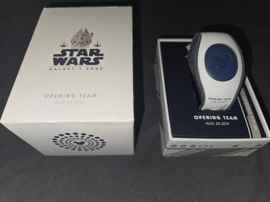 Disney Star Wars Galaxy's Edge Opening Team MagicBand Aug. 29 2019 Cast Exclusive